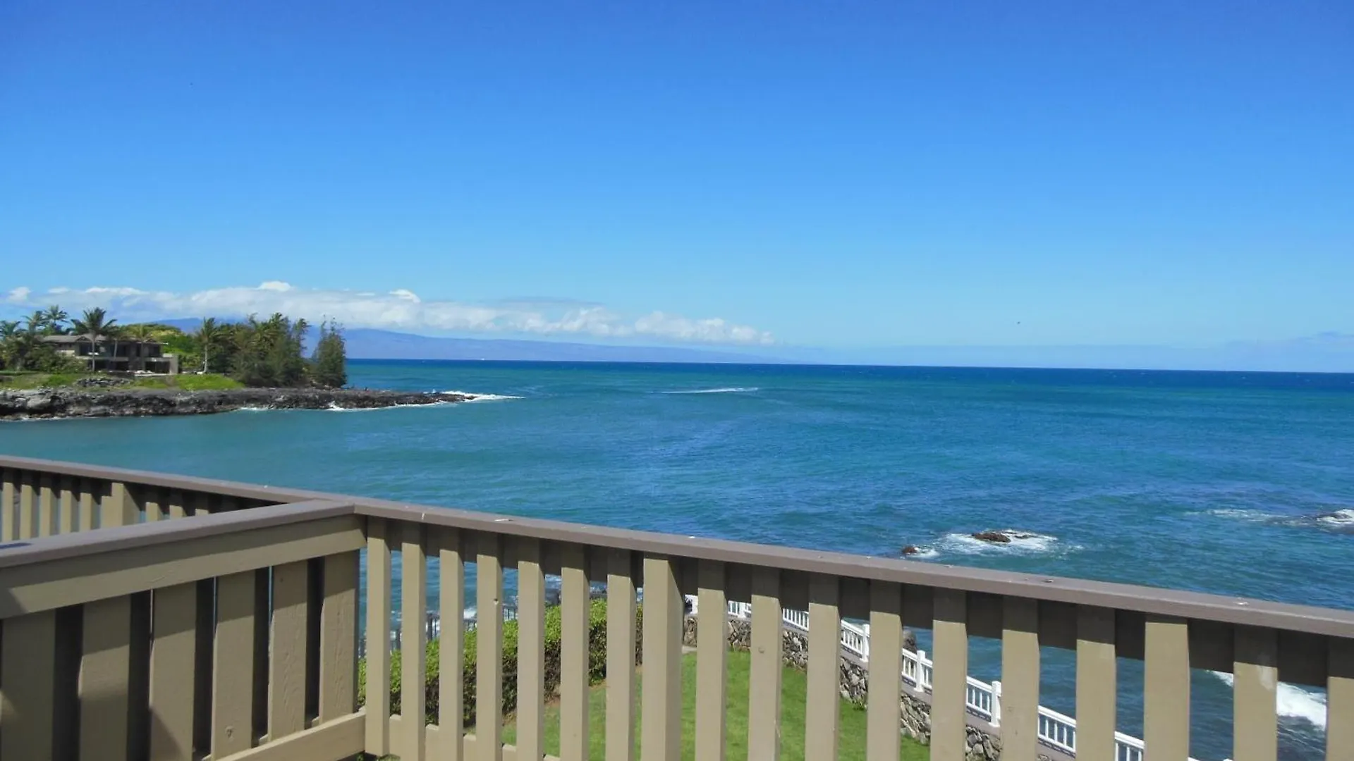Ocean Views & Dreamy Sunsets! Ks A7- Sullivan Kahana Holiday home